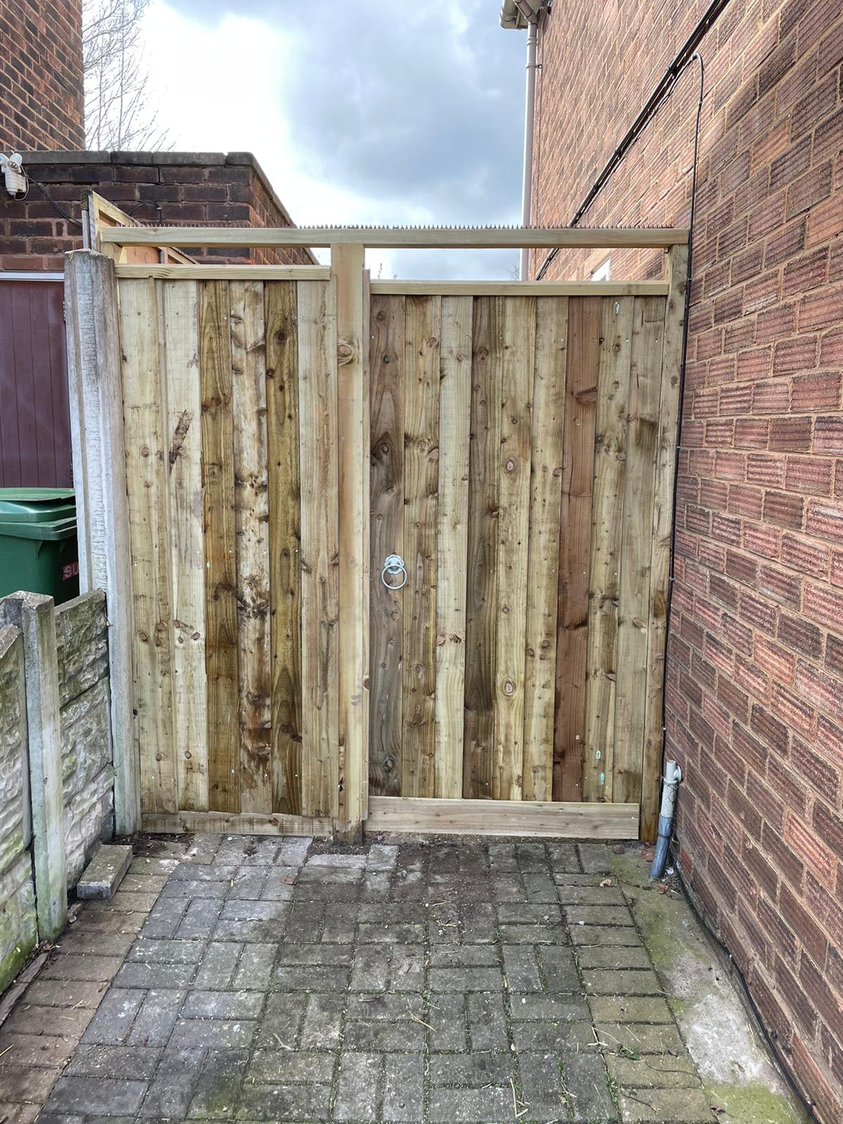 Black Country Fencing Ltd, Fencing and gate installation