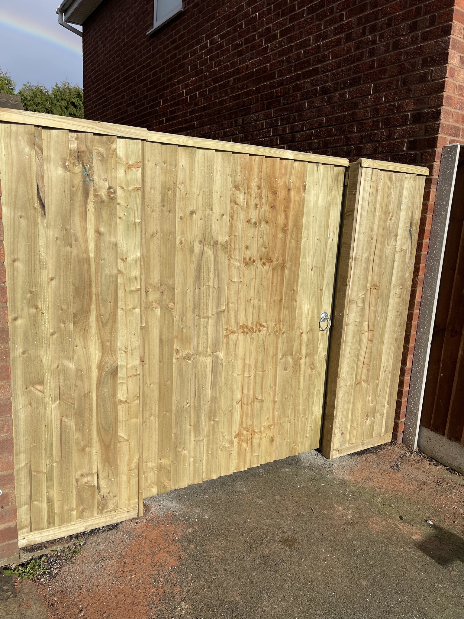 Black Country Fencing Ltd, Fencing and gate installation