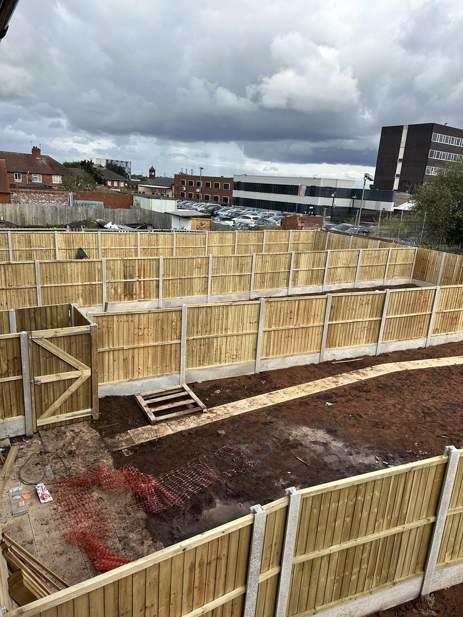 Black Country Fencing Ltd, Fencing and gate installation